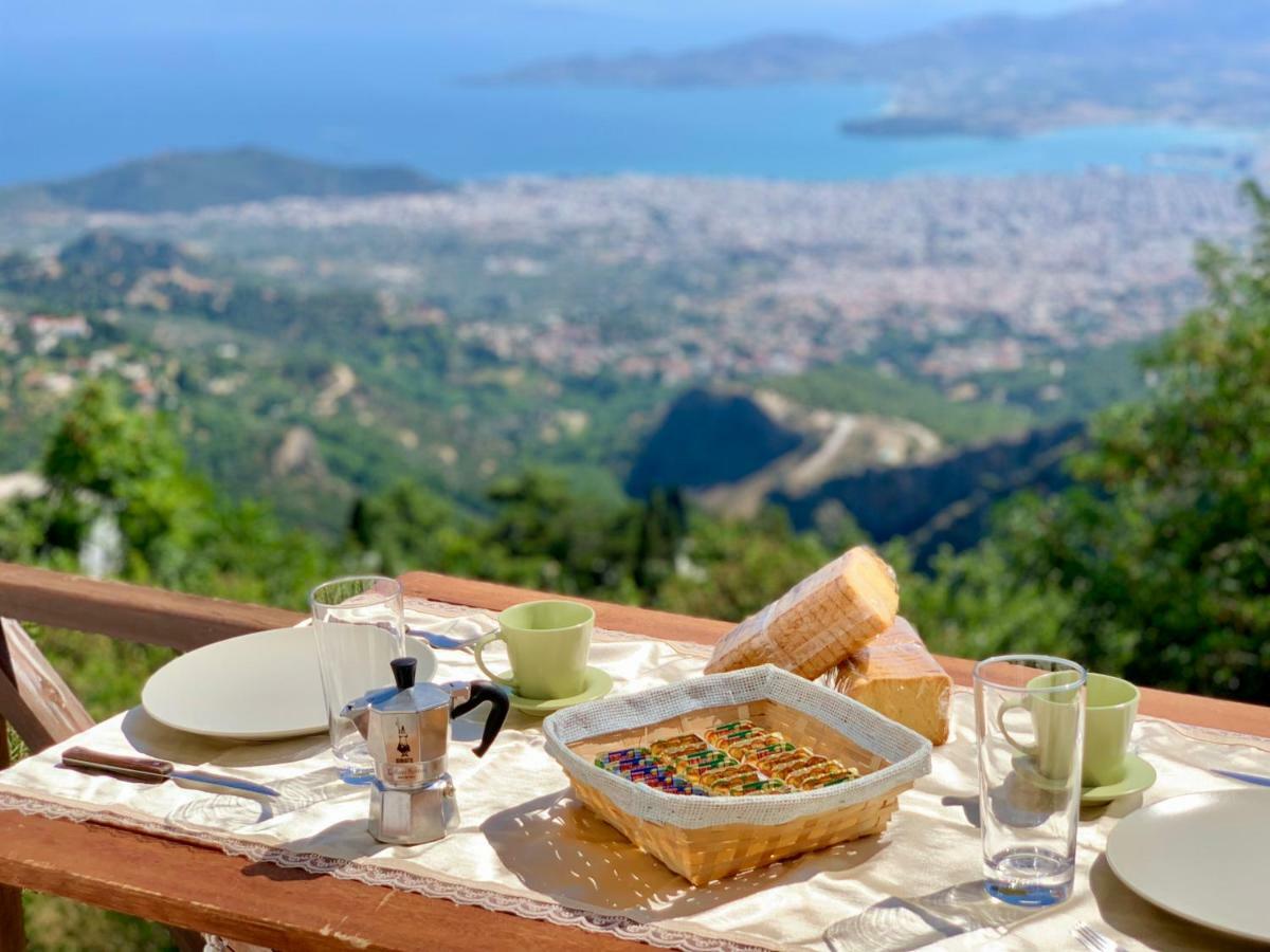 Traditional House Makrinitsa Bagian luar foto