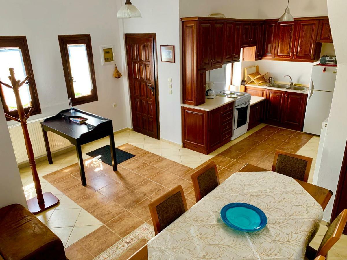Traditional House Makrinitsa Bagian luar foto